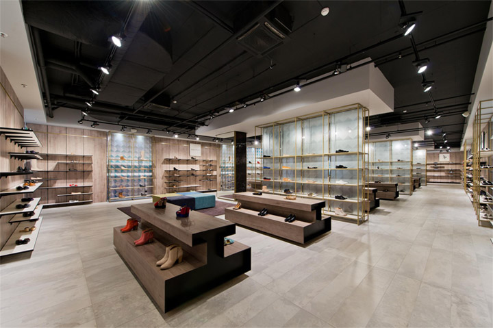 Thiết kế nội thất showroom 1