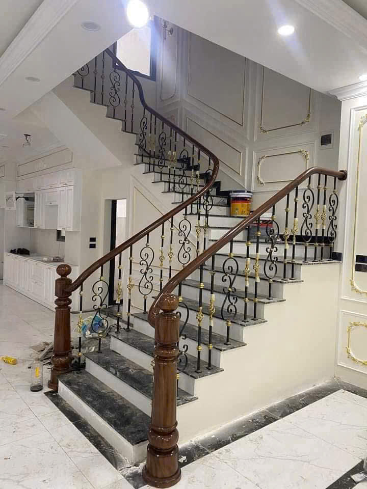 Cầu thang sắt nghệ thuật 1